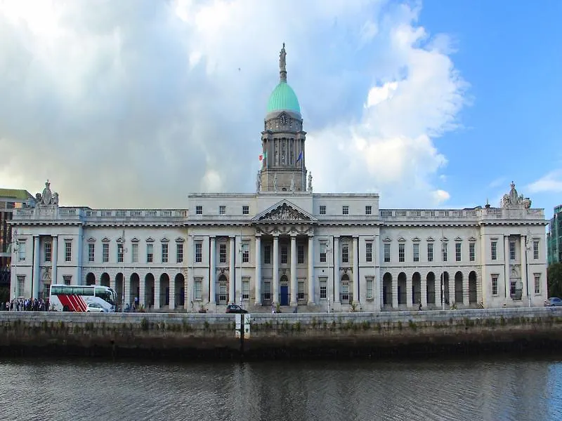 Hanover Dock Apartment Dublin 0*,  Ireland